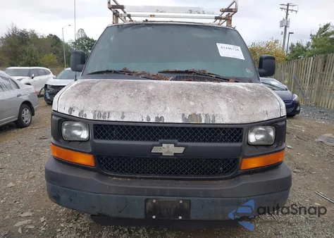 2005 Chevrolet Express z USA, uszkodzony, nr VIN 1GCGG25V951155867
